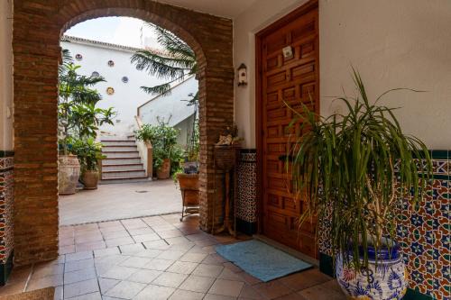 San Basilio Apartment | Pet-Friendly Las Flores de San Basilio with Parking Access