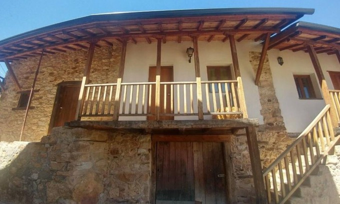 Rubia Apartment | Discover Las Medulas Near SERRA DA ENCIÑA DA LASTRA Park