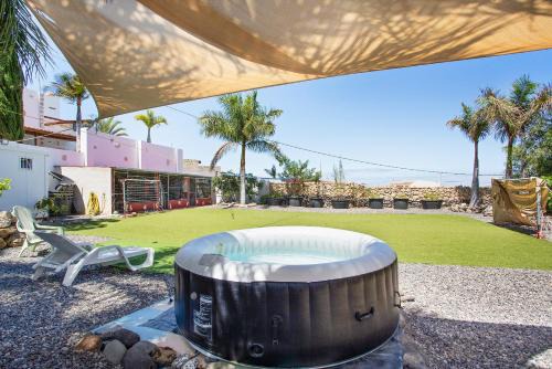 Guimar Apartment | Family-Friendly Retreat at Las Palmeras Hotel