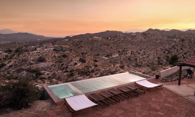 Yucca Valley House | Las Rocas By The CoHost Company