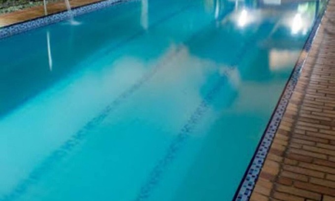 El Poblado Villa | Discover Las Rosas: Relax by the Pool at Parque Lleras