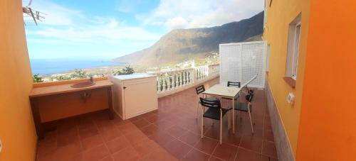 Tigaday Apartment | Discover Las Toscas: Oceanfront Paradise for Families