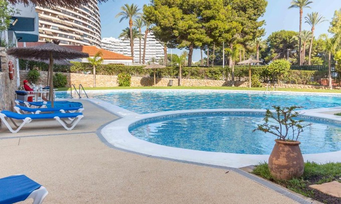Cullera Apartment | Discover Las Vegas: Family-Friendly Hotel with a Pool