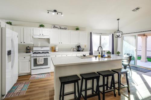 Spring Valley House | Family-Friendly Las Vegas Home with Covered Patio Near Strip