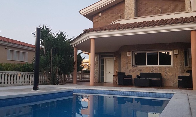 Cap de Salou Villa | Last Chance for Low Season Rates at Oceanfront Retreat!