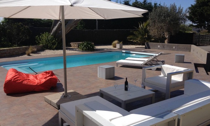 Tregunc Villa | LAST MINUTE OFFER Contemporary villa with sea view and heated pool