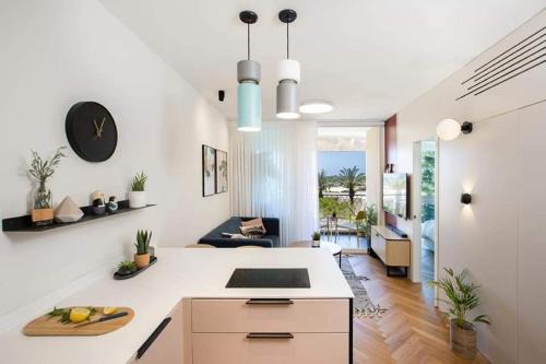 Caesarea House | Exclusive Sea View Suites at Lasuita, Rated 9/10 by Guests