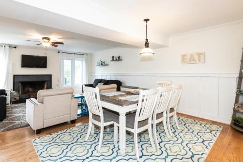 Northeast Virginia Beach House | Perfect Latitude Adjustment for Family-Friendly Escapes