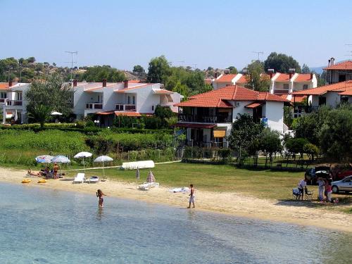 Ormos Panagias Apartment | Oceanfront Latoura Studios with Breakfast & 9.7/10 Rating