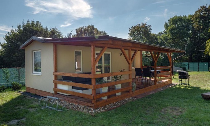 Decin House | Pet-Friendly Stay at LAURAHAUS: Ideal for Families