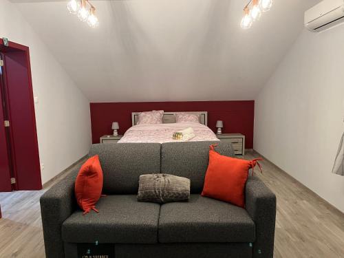 Cuesmes House | Beachfront Bliss at Lauralys: Pet-Friendly & Family-Ready