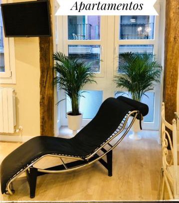 Casco Viejo Apartment | Family-Friendly Lauramer Apartment in Bilbao - Rated 9.5/10