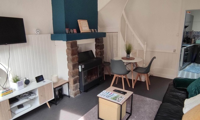 Amiens House | Inviting Maison Near Parc Saint-Pierre with Spa & Pet-Friendly