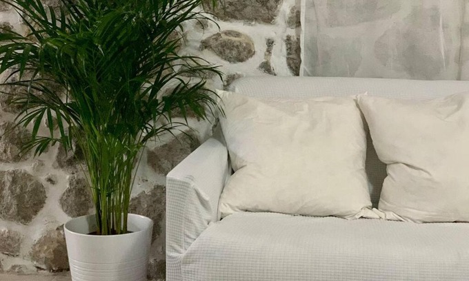 Mandraki Apartment | Experience Oceanfront Bliss at Lava House, Rated 8.7/10