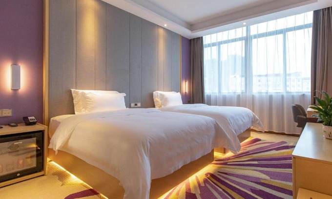 Heshan Hotel | Convenient Stay at Lavande Hotel Jiangmen Heshan Terminal
