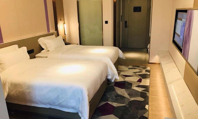 Xiangzhou District Hotel | Discover Lavande Hotel Near Sun Yat-sen University, Zhuhai