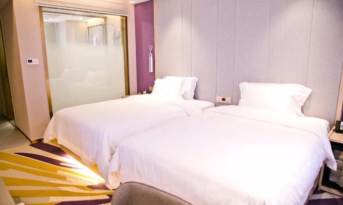 Longhua District Hotel | Discover Lavande Hotels Near Shenzhen North Railway Station