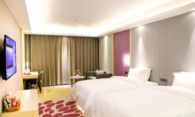 Longhua District Hotel | Convenient Stay at Lavande Hotels near Shenzhen North Station