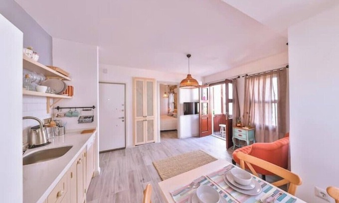 Kas Apartment | LavantaKaş 2 50 mt to Long Bazaar in Kas Square