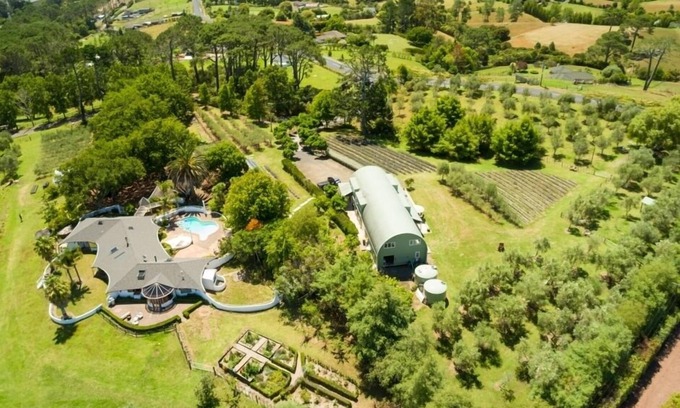Riverhead Other | Lavender Hill: Guest Rated 10/10 with Family-Friendly Amenities