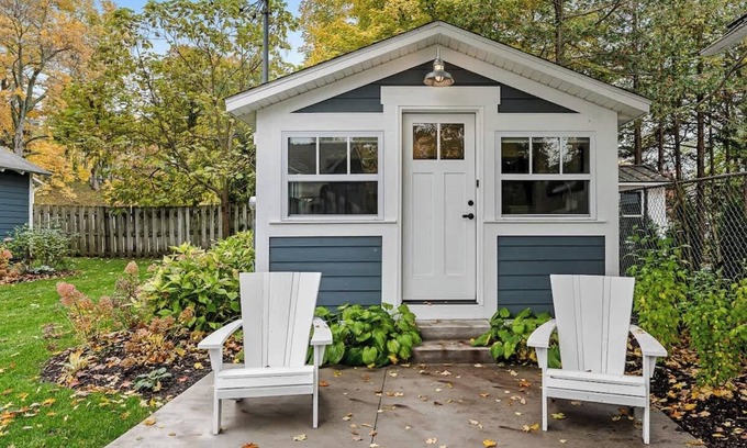 Saugatuck House | Downtown Saugatuck's Lavender House Mary Suite Awaits You