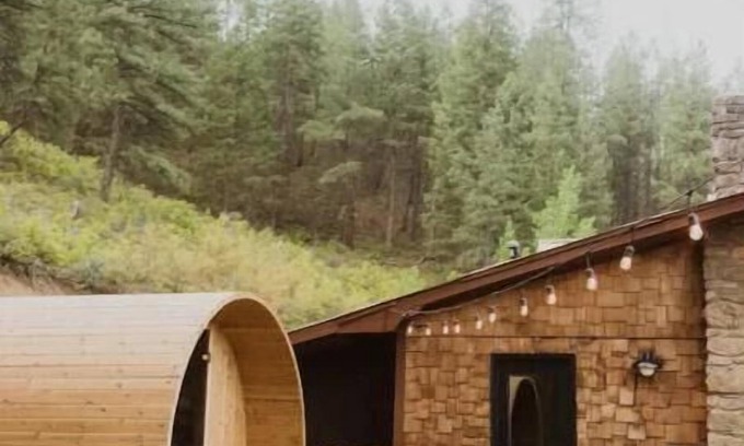 Pagosa Springs Other | Dreamy Lavender Ranch with Spa & Breakfast Amenities