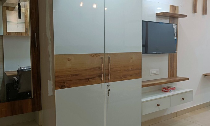 Kirti Nagar Apartment | Cozy Studio Apartment in Central Delhi - Family-Friendly Stay