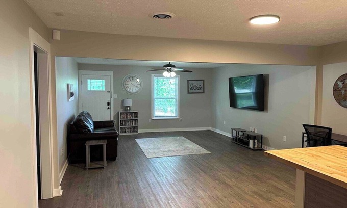 Murfreesboro House | Inviting Lawrence Oaks Residence with Family-Friendly Amenities