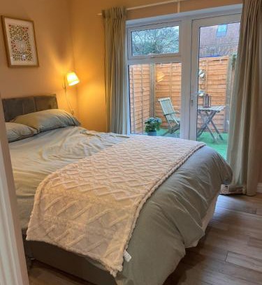 Tiddington Apartment | Lawson Lodge