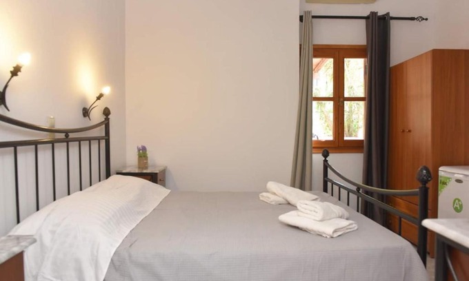 Posidonia House | Pet-Friendly Laxesis: Guest Rated 9.2/10 for Families