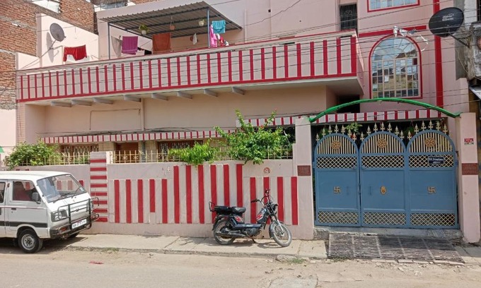 Varanasi House | Budget-Friendly Laxmi Cottage with Family Amenities