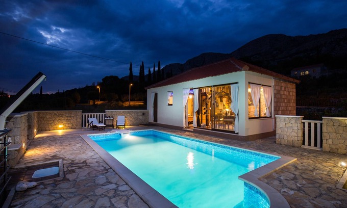 Mihanici House | Unforgettable Getaway at Lazuština Paradise with Pool