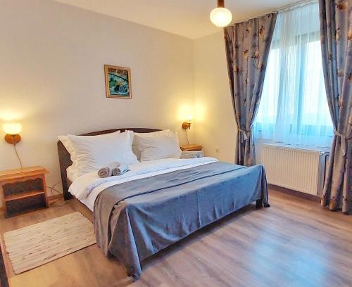 Jezerce House | Cozy Getaway at Lazy Bear: Hot Tub and Breakfast Included
