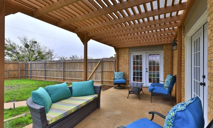 Abilene House | Discover the Lazy Boho Resort: Pet-Friendly & Poolside Fun