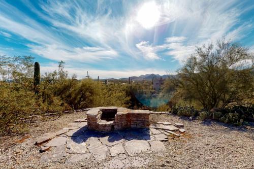 Tucson House | Relaxing Getaway at Lazy C Ranch: Family & Pet Friendly