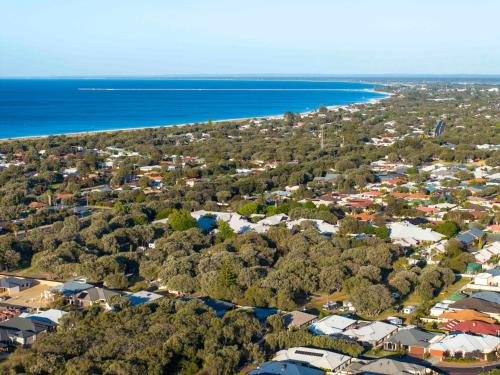 Broadwater Resort | Relaxing Family Retreat at Lazy Days Caravan Park