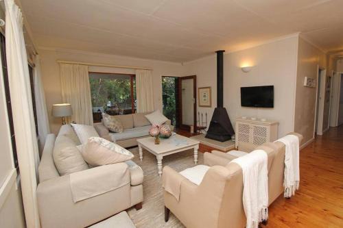 Nature's Valley House | Relaxing Oceanfront Retreat at Lazy Days - 4-Star Bliss