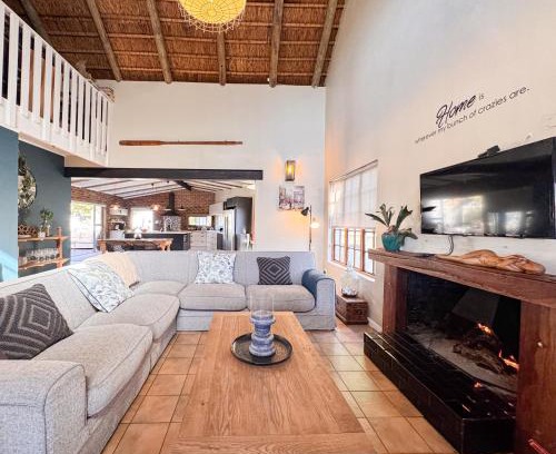 Still Bay Villa | Lazy Lemon