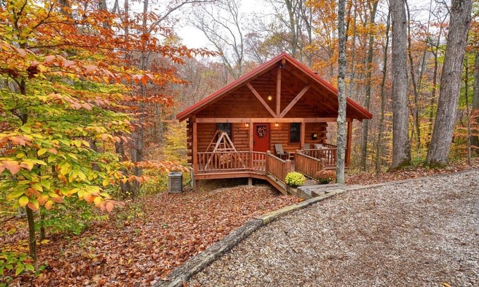 Carbon Hill Cabin | Discover Lazy Oaks Cabin: Guest Rated 9.8 with Pool & Spa
