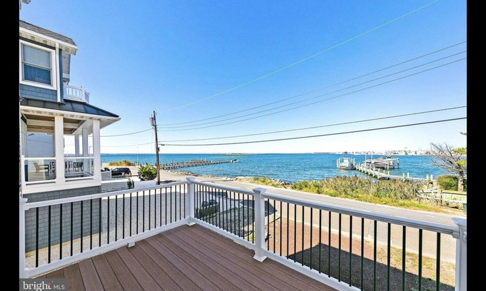 North Beach Haven House | Experience Bayfront Bliss at LBI Paradise - 10/10 Rated!