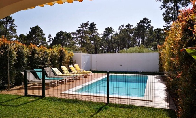 Retur House | Beachside Retreat: 4 Bed House with Pool, Rated 9.4/10