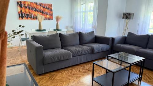 Zaragoza Centro Apartment | Discover Family-Friendly Comfort at LC Gran Vía, 4-Star Stay