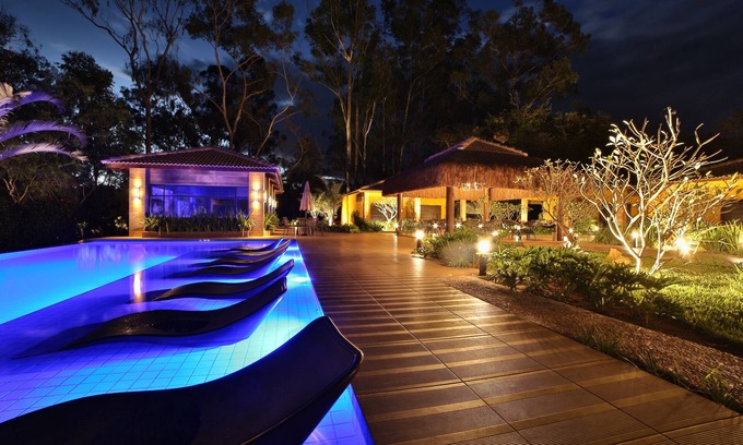 Sao Sebastiao do Paraiso Hotel | Discover Leão de Judá Charme Hotel with Spa & Pool Access