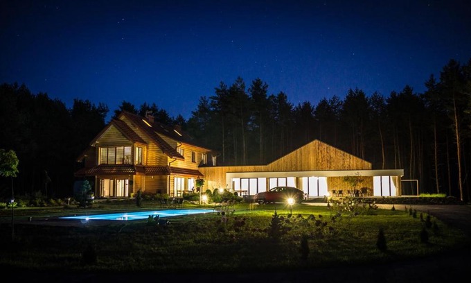 gmina Cieszanow Bed & Breakfast | Discover Leśna Chata: Family-Friendly with Pool & Breakfast