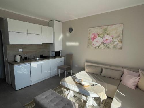 Lezimir Apartment | Pet-Friendly Ležimirski Snovi: Guest Rated 9.7/10