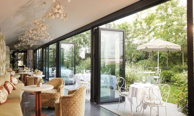 Neuilly-sur-Seine Hotel | Discover Le 5 Particulier: Top-Rated Family-Friendly Stay