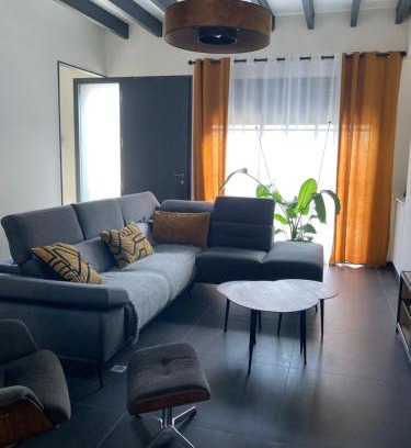 Chateauroux House | Experience Oceanfront Bliss at Le 51 bis - Rated 10/10