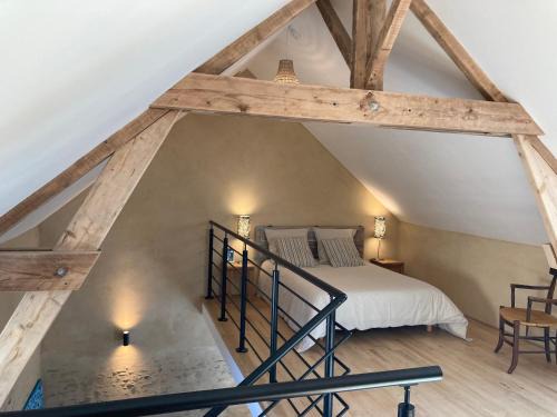 Saint-Seglin House | Discover Le 6: Guest Rated 9.9/10 for Unforgettable Stays
