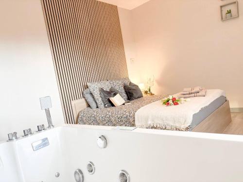 Bourgfelden Apartment | Relaxing Retreat at Le Bali: Studio Near Airport with Hot Tub