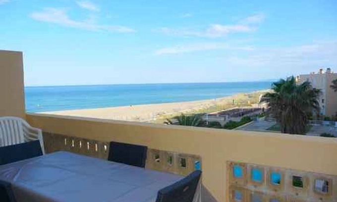 Le Barcares Apartment | Cozy 2-Bedroom Apartment with Oceanfront Views